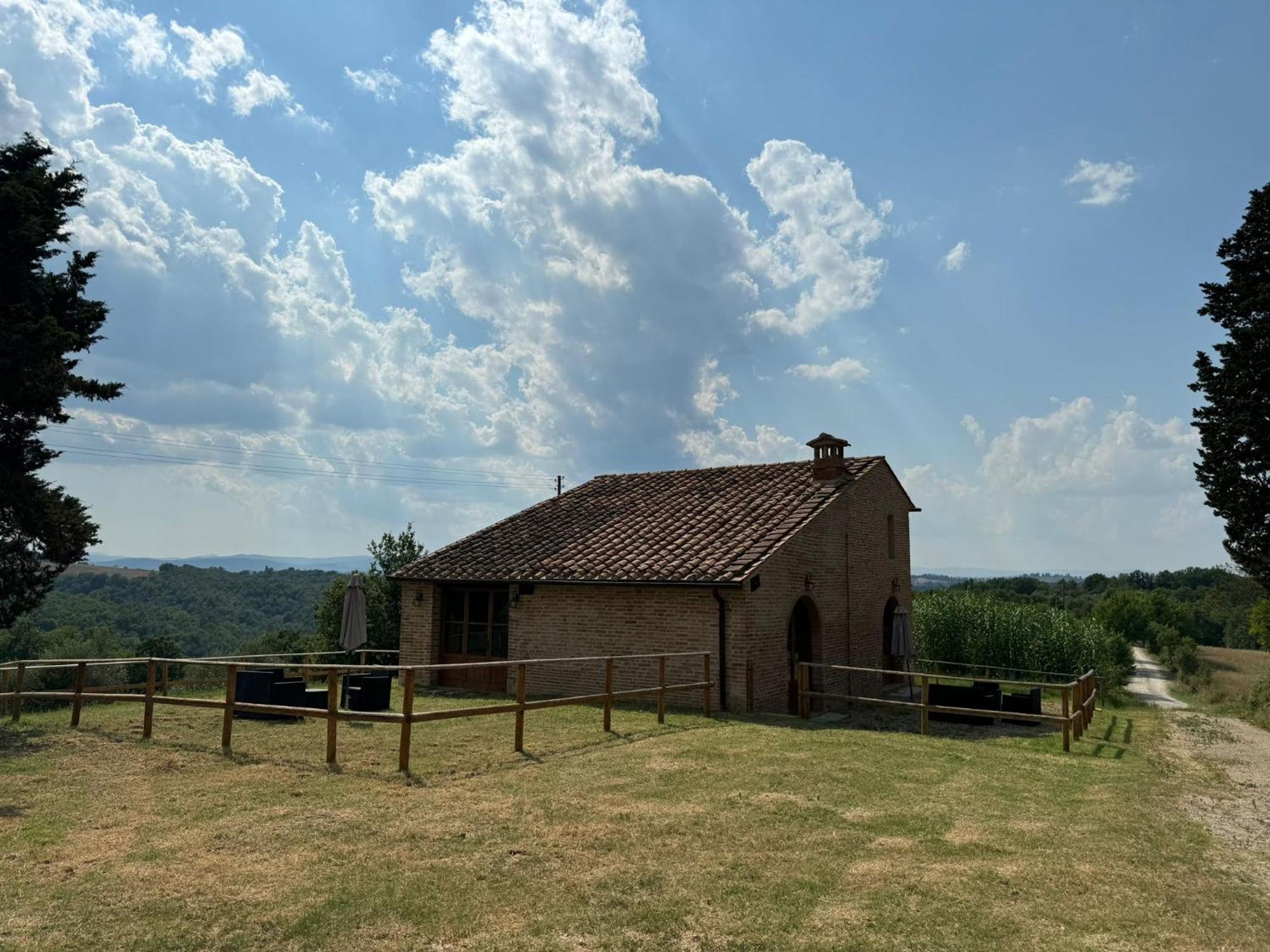 Agriturismo Diffuso Monte Oliveto Maggiore Chiusure Exterior photo