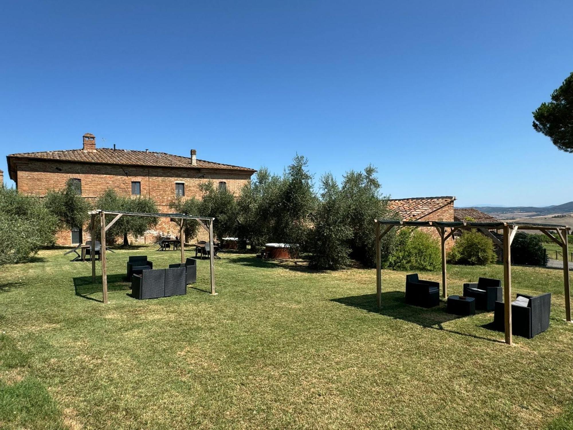 Agriturismo Diffuso Monte Oliveto Maggiore Chiusure Exterior photo